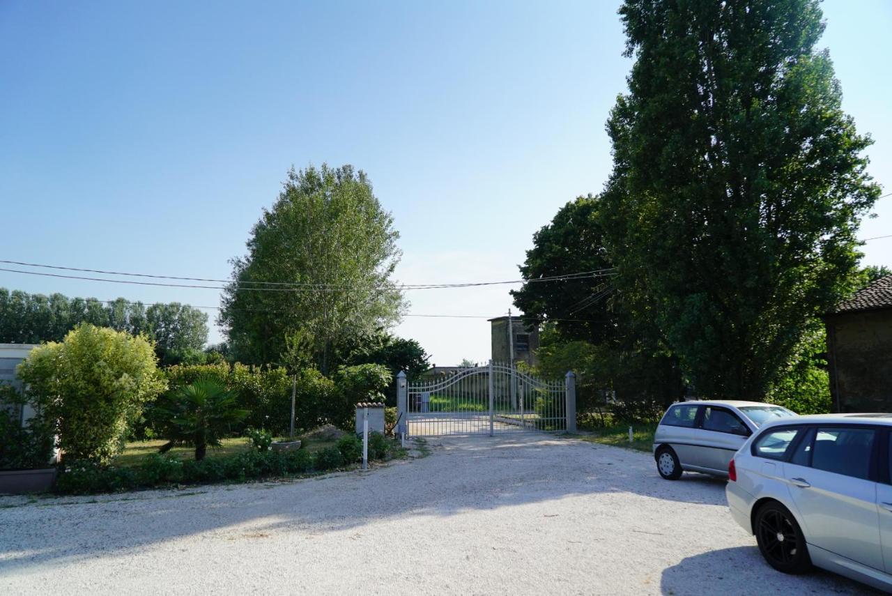 Agriturismo Il Sole Villa Rivarolo del Re ed Uniti Екстериор снимка
